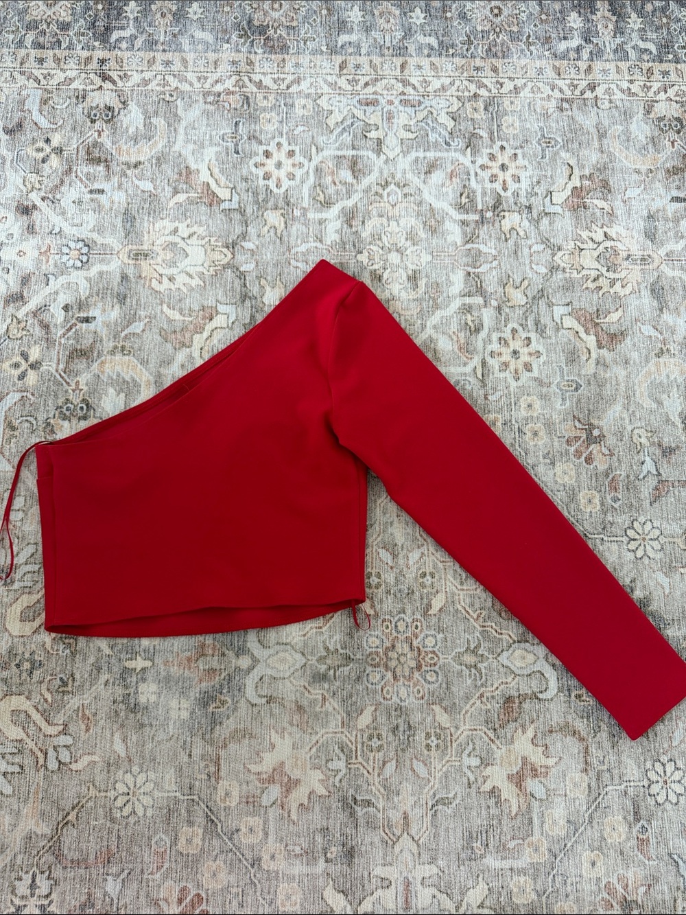 Abercrombie & Fitch Red One sleeve top